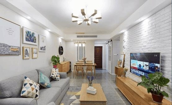 卧室|老婆把“衣柜”装走廊,卧室多放一张床,亲友纷纷夸实用