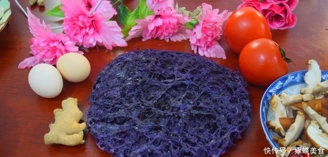 番茄紫菜蛋汤最好吃的做法,简单美味又馋人,看看你喜欢吃不?