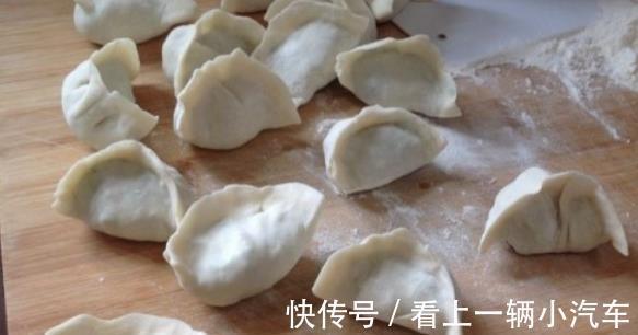芸豆|六月包饺子这菜正合适,皮薄馅多特好吃,爽口开胃不油腻!真香!