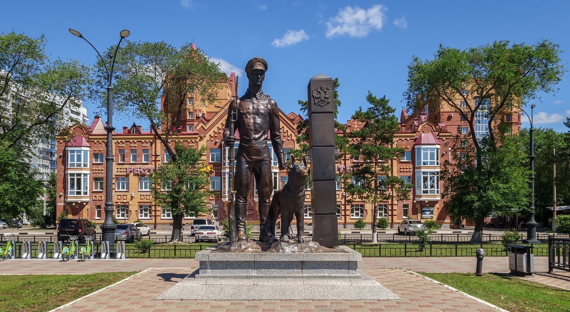 百年后的海兰泡:对岸的中国日渐现代化,俄国人喜欢到中国做生意