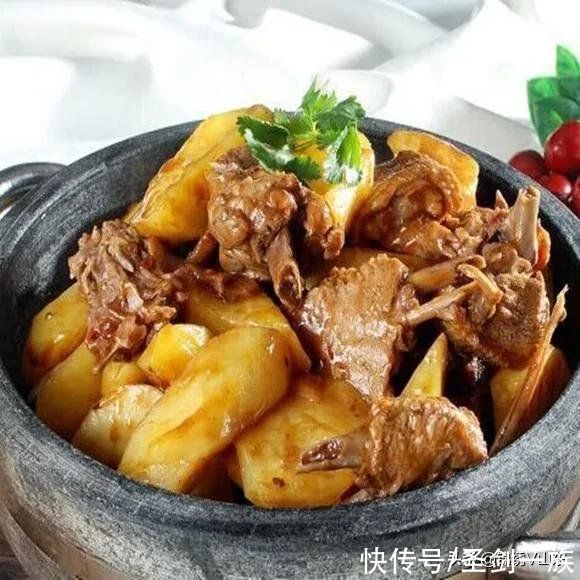 青菜椒|味道鲜美的10道家常菜，荤素搭配，好吃不腻，在家也能轻松当大厨