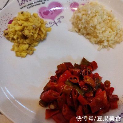  这道芹菜炒牛肉，超级简单，绝对下饭