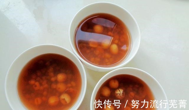 解暑汤|我家三伏天早餐，煎鸡蛋配解暑汤，清热降火，真不错！