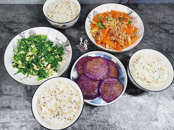 我家晚餐简单又营养,孩子吃着连夸味美,网友却说是减肥餐