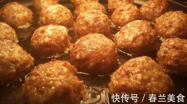 炸丸子,外行用淀粉换成这2样,丸子外酥里嫩,松软Q弹,真香