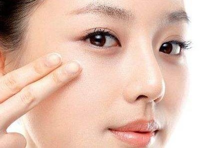 肌肤 睡前是女人护肤的“黄金期”,做好3件小事,不当“黄脸婆”