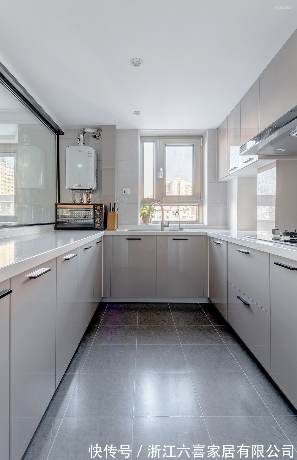 卫生间|58㎡一居室拥有超大厨房+超长玄关,尽显不一样的现代轻奢风