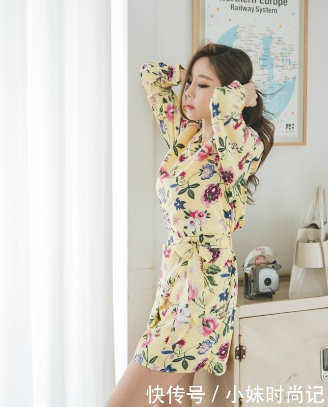 尖头|黄色碎花连衣裙搭配白色尖头小皮鞋, 温柔有气质!