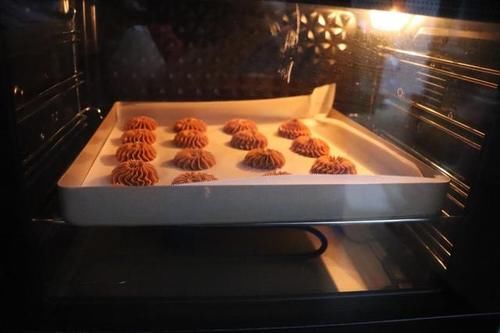 又香又脆，奶香四溢，过年做给亲戚朋友尝尝，太有面子了