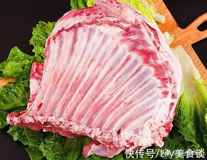 鸭肉|秋天，这4种肉记得给家人吃，贵也别舍不得，鲜香滋补入冬不怕冷
