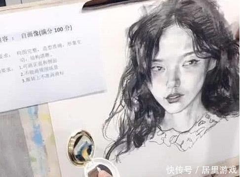 美术！美术生考试画“自画像”火了，美女画得很好，但老师还是给了0分