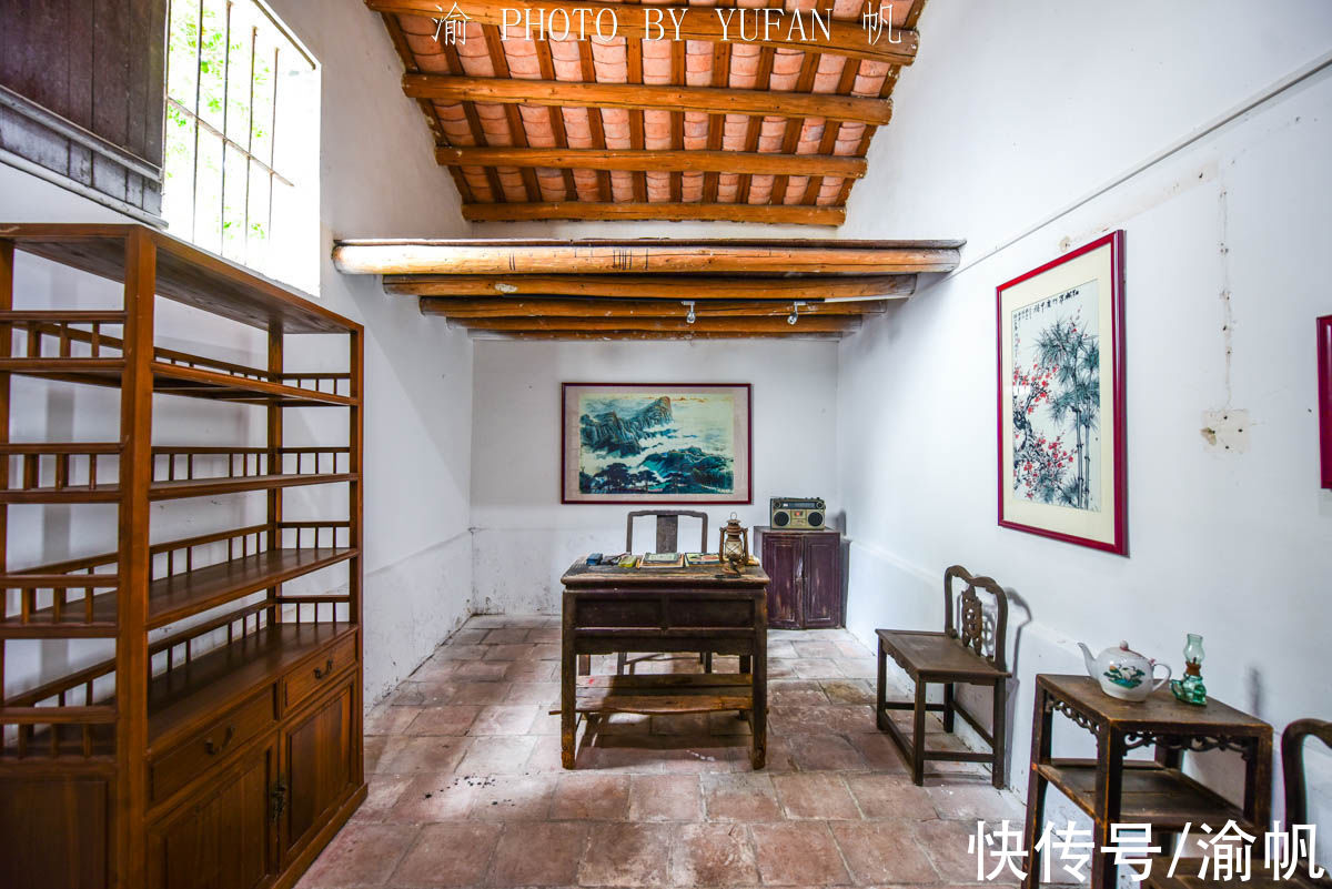 画坛$参观关山月故居，才知他名字的来历，房屋不大却是阳江的文化地标