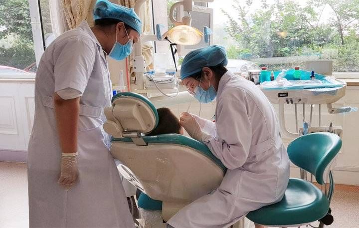 治疗|孩子怕疼不愿意去看牙?“无恐惧诊疗,舒适化就诊”了解一下