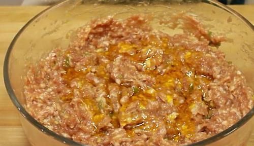 做饺子馅,这2样调料记得放,饺子鲜香美味还多汁儿,营养又好吃