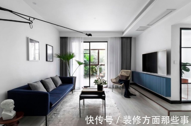 客厅|96平北欧三居室,吧台将餐厅与厨房连接起来