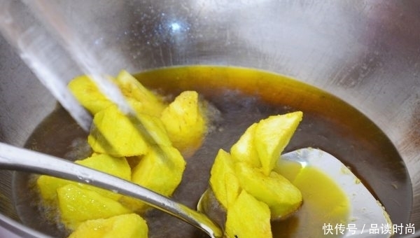 程序|土豆茄子辣椒炸着吃,手把手教你做--地三鲜!其中一道程序不可少