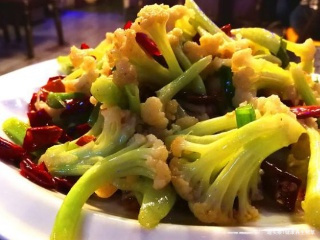 干煸|闺蜜晚餐坚持吃以下食物，脂肪少了，减肥瘦身，一个月瘦8斤