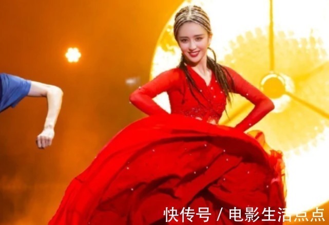 佟丽娅|《舞蹈生》开播引关注，金晨跳舞秀身材，佟丽娅台上台下两种画风