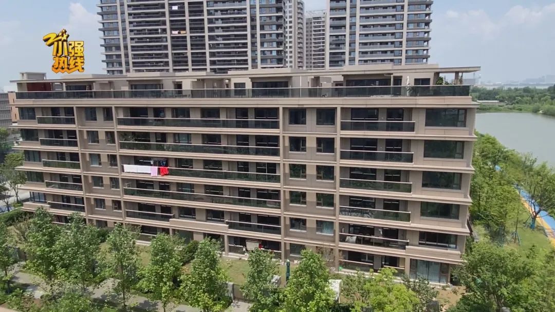 仁恒置地|花近800万买的跃层，没想到不堪入目