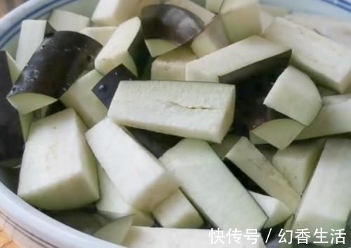 茄子皮|买茄子时,挑直的还是弯的好?多亏70岁菜老农告诫,再也不瞎买了