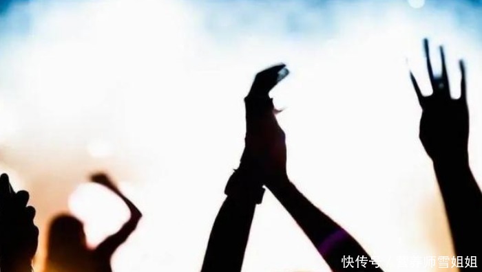 男子|41岁男子,突发肾衰竭,晨起排尿有4种迹象,最好检查一下