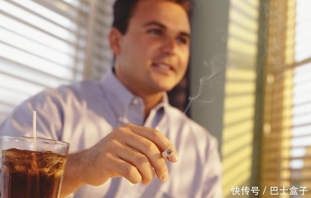 加速肾脏“衰老”的5个坏习惯,喝酒排第3,自测一下吧