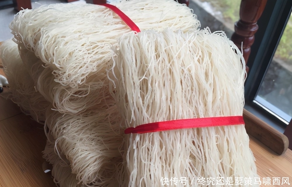 炒粉丝,焯水下锅炒是大忌!多加一步,粉丝根根分明,不坨还顺滑