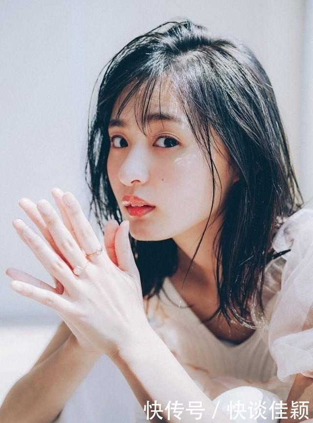 kiss|巧了,今夏流行的无眼影妆也太适合懒人了,又能无辜又能飒