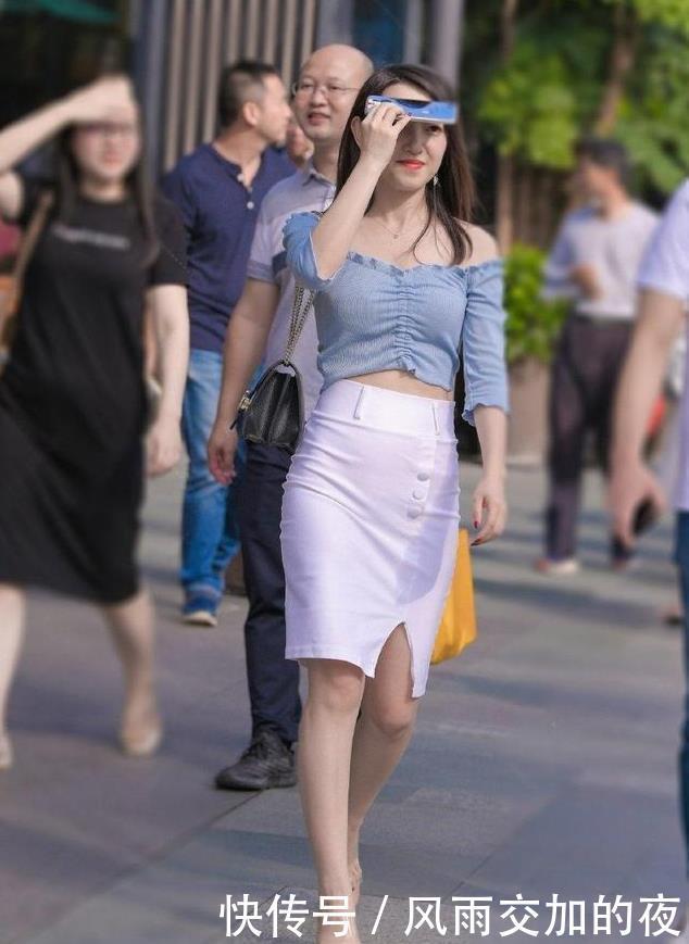 居然|包臀裙“开个叉”居然这么好看,彰显纤细双腿,高雅还有气质