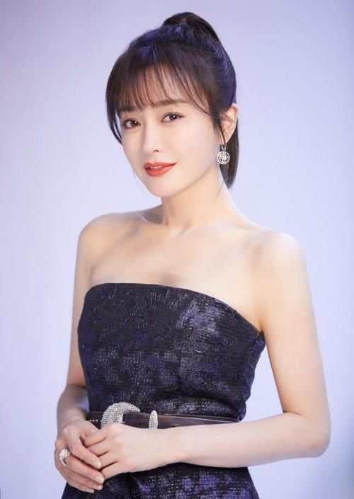 马苏|生活中有以下3个特点的人,很不适合披头发,五官精致也会显老气