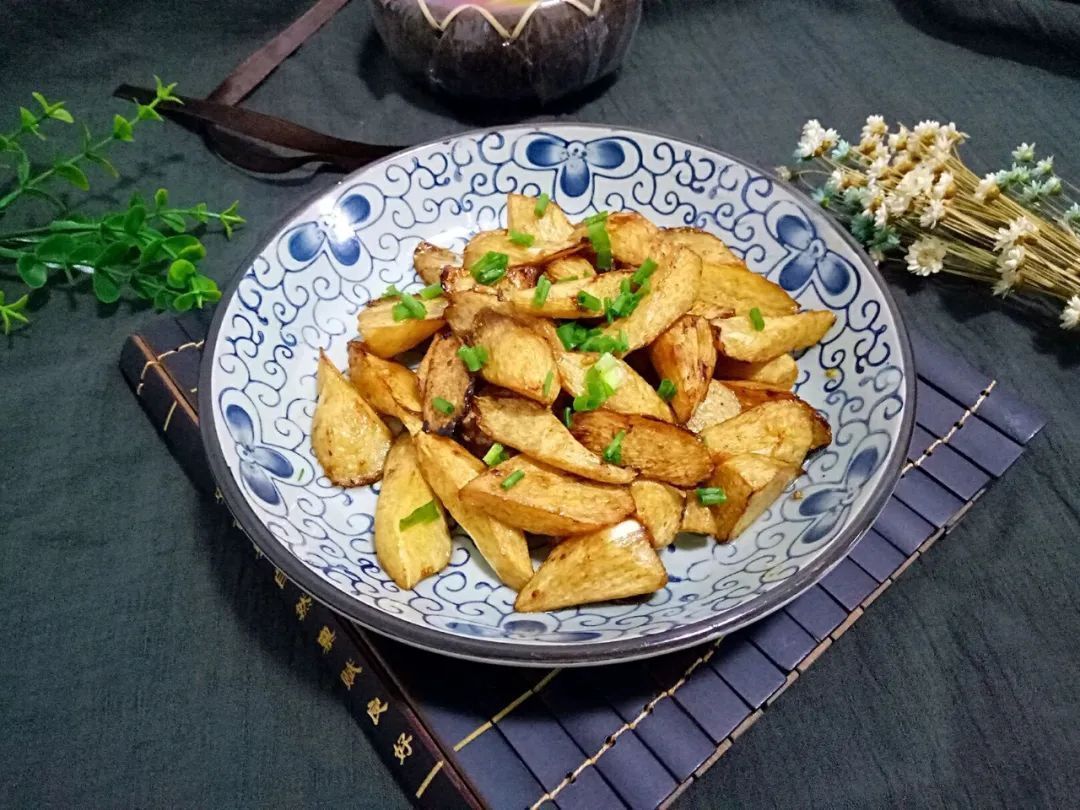 营养物质|它被称为“水中人参”!养肺补虚祛湿气,现在吃它正当时!