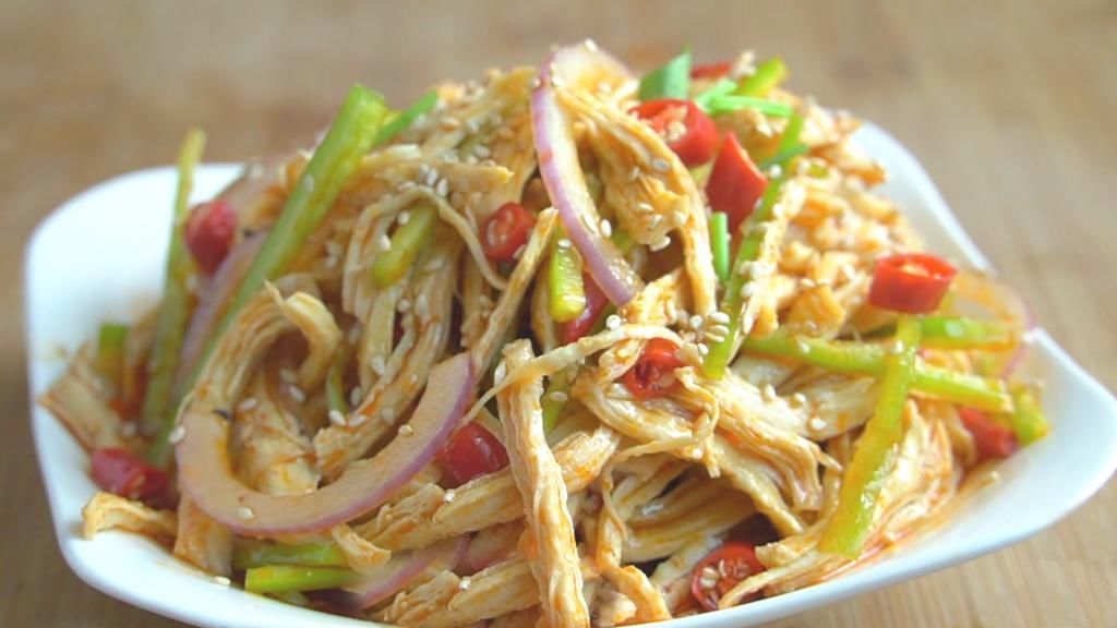 两不误|立秋之后贴秋膘,鸡胸肉不炒不炸不煲汤,麻辣美味不发胖,营养减脂两不误