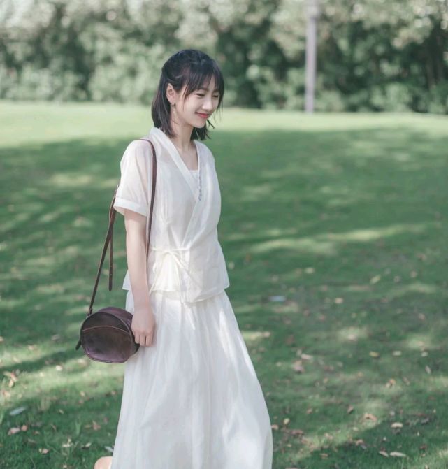 穿衣|懂得穿衣打扮太重要了，只要穿对了，普通人也会很有气质