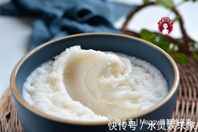 想要猪油熬得洁白，可别小看这碗凉水，熬得又快还有清香味