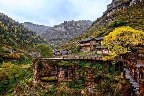 山西又一名山走红,被誉为“北方香格里拉”,风景壮美不输黄山