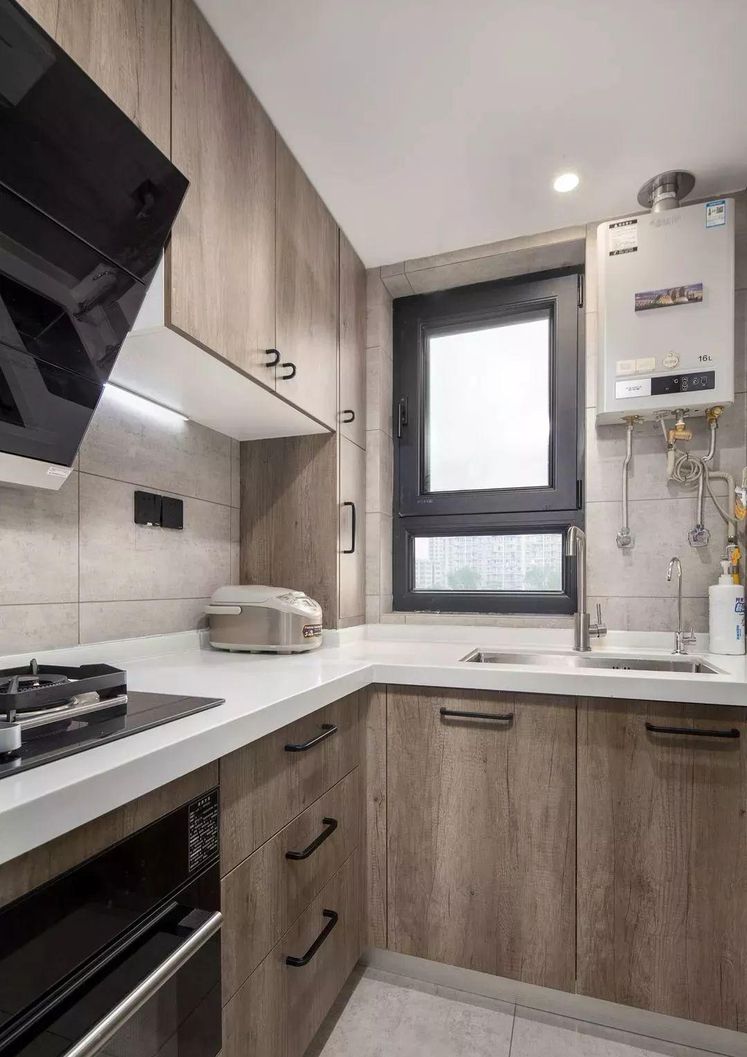 改造|47平手枪户型巧改造,2室2厅1厨1卫,还有个让人羡慕的衣帽间!