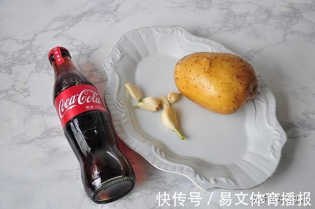 口感|加点饮料，让土豆吃起来有肉的口感，口感咸甜好滋味，与米饭很配