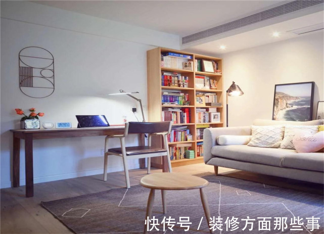 舒适|72平日式原木风二居室,电视墙看起来也很简洁大气