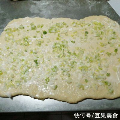 #2021创意料理组——创意“食”光#葱香肉松大土司