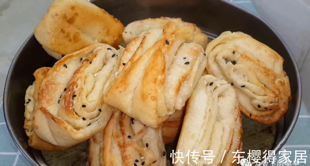 吃光|自制千层烤花卷做法,两手一捏,吃着比大鱼大肉还香,上桌全吃光