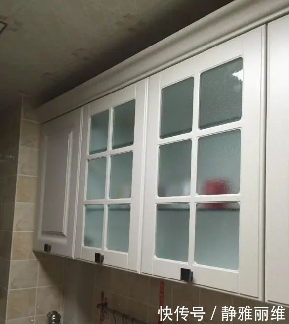 邻居们|老公只不过在厨房装了块隔板,没想到邻居们都争着过来看,晒晒