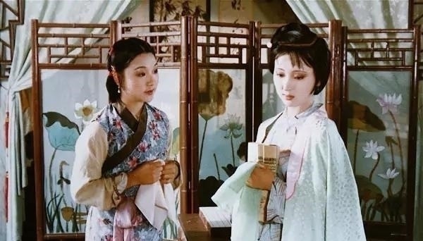 石头记$林黛玉午睡,贾宝玉午睡,两个小故事,拉开了宝钗与黛玉的差距