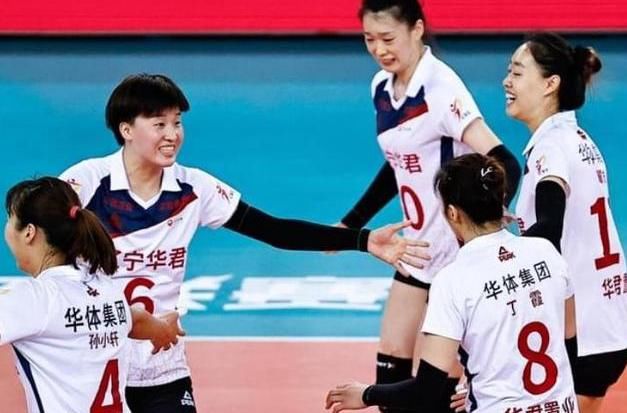 中局|一场3-0完胜过后，上海女排再夺排超季军，如何评价沪辽两队表现