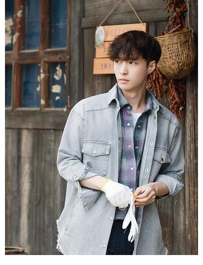 黄磊|张艺兴被黄磊拷问,被问和黄渤孙红雷谁更好,张艺兴回答太机智