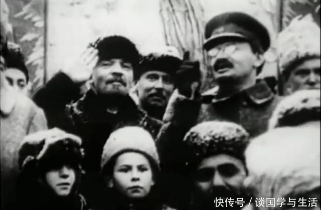 列宁|此人曾是斯大林的救世主,失势速度惊人,死前只求恢复名誉