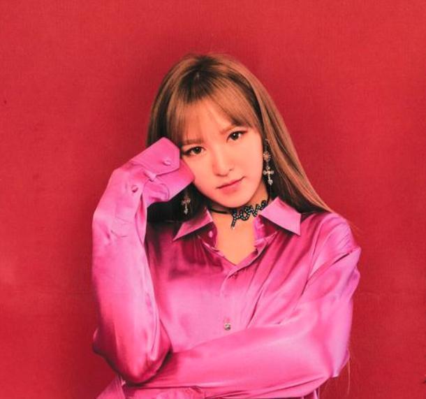 Red|SM公布Red Velvet合照，Irene不再是C位