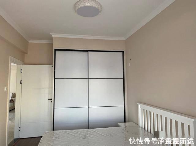 新家|终于搬新家了，全屋不吊顶，只走石膏线，简单又耐看，效果很满意