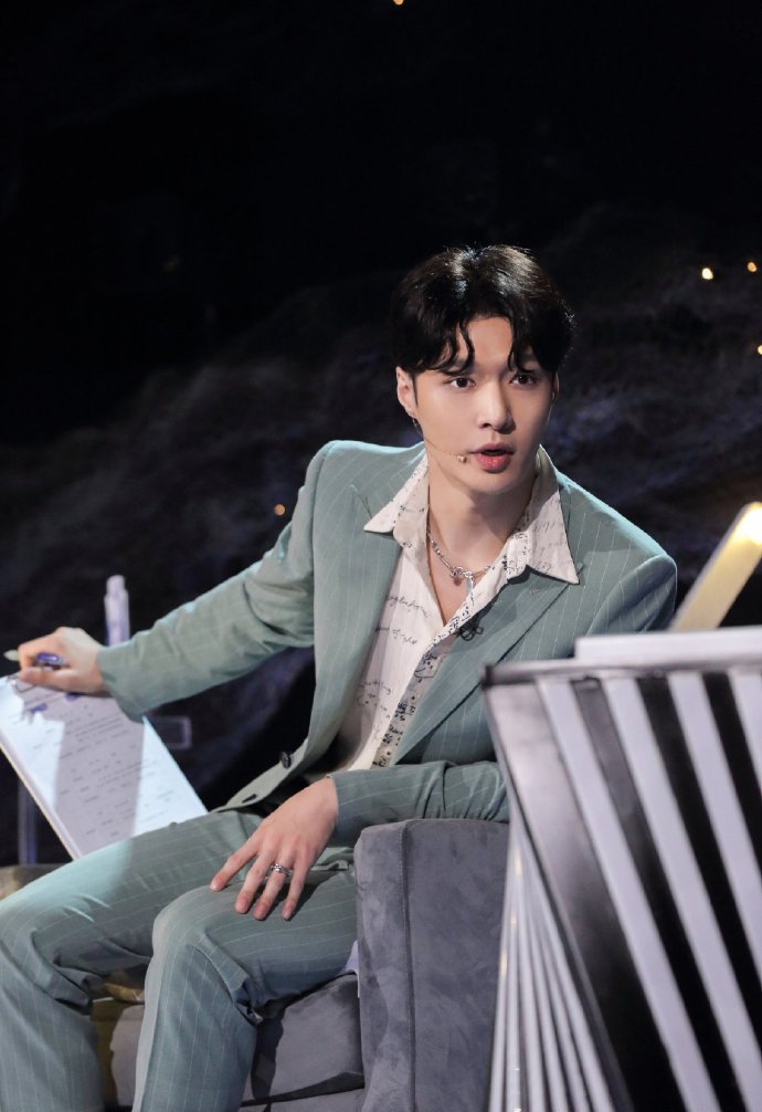  气氛|双人舞者身份成疑？《舞蹈风暴》第二季张艺兴爆笑抛梗化身气氛王