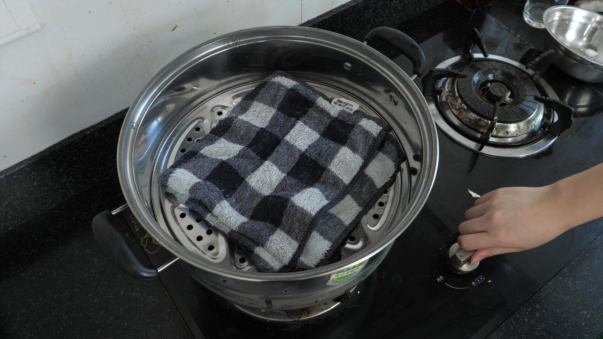 夏天毛巾黏腻有异味,教你个小窍门,毛巾不仅干净,还能杀菌消毒