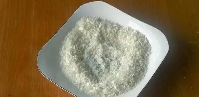 糯米粉里加2个苹果，居然这么好吃，我家一周做6次，次次都光盘